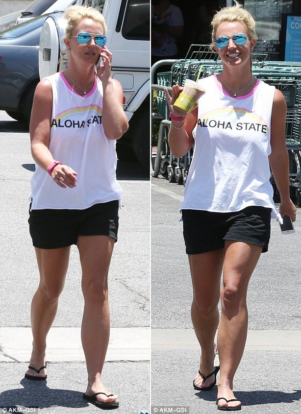 Britney Spears bộ dạng xấu xí xuống phố - ảnh 5