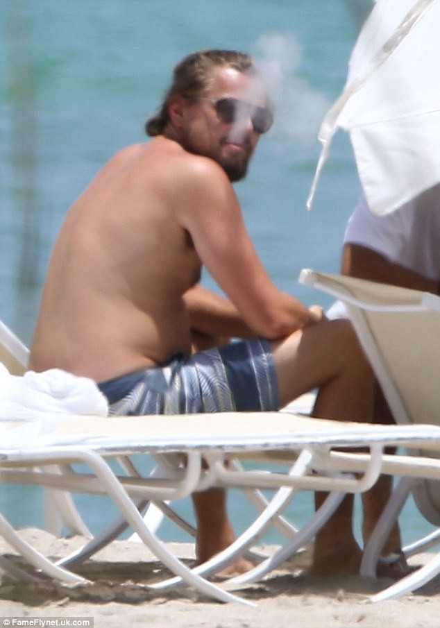Leonardo DiCaprio lộ thân hình chảy xệ, già nua - ảnh 4