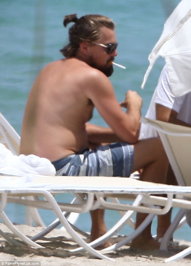 Leonardo DiCaprio lộ thân hình chảy xệ, già nua - ảnh 5