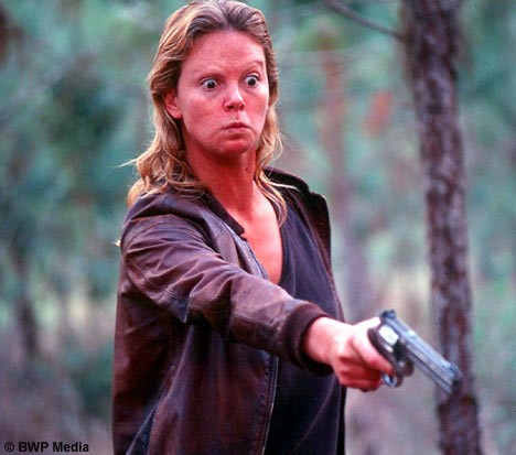 Mỹ nữ Charlize Theron gây sốc với tạo hình đầu trọc dữ tợn - ảnh 6