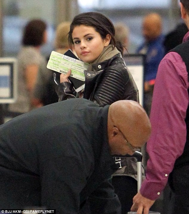 Selena Gomez bị nghi hẹn hò cùng Orlando Bloom - ảnh 2