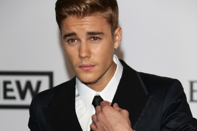 Justin Bieber 'ủ mưu' giả gái đi chơi Halloween? - ảnh 1