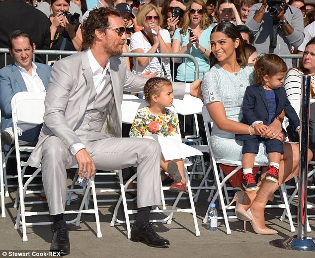 Matthew McConaughey nhận sao trên Đại lộ danh vọng - ảnh 2