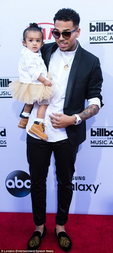 Dàn sao Hollywood nô nức tụ họp trên thảm đỏ Billboard 2015 - ảnh 9