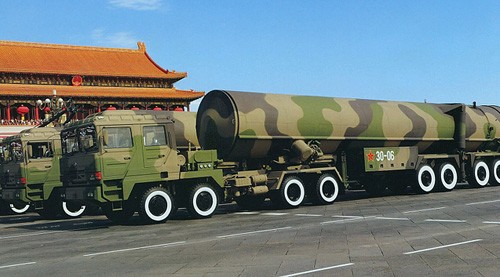 Những loại tên lửa Trung Quốc đặt Mỹ vào tầm ngắm - ảnh 1