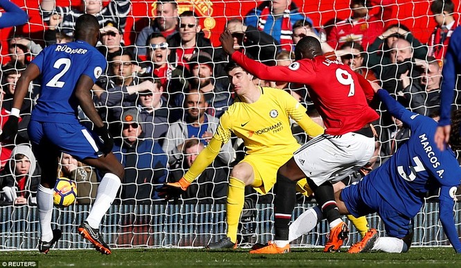 Lukaku tỏa sáng, M.U ngược dòng đánh bại Chelsea - ảnh 1