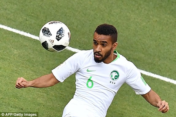 Suarez lập công, Uruguay sớm lấy vé vòng 1/8 World Cup - ảnh 15