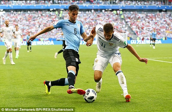 Uruguay thắng '3 sao' chủ nhà Nga, giành ngôi đầu bảng - ảnh 25