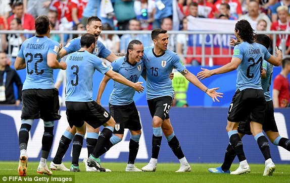 Uruguay thắng '3 sao' chủ nhà Nga, giành ngôi đầu bảng - ảnh 18