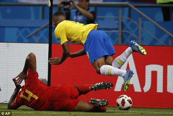Bỉ tiễn Brazil về nước, World Cup thành sân chơi riêng châu Âu - ảnh 38