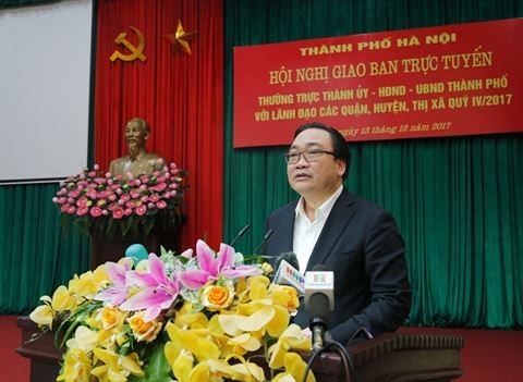 Lát đá vỉa hè Hà Nội, truy trách nhiệm ai? - ảnh 1