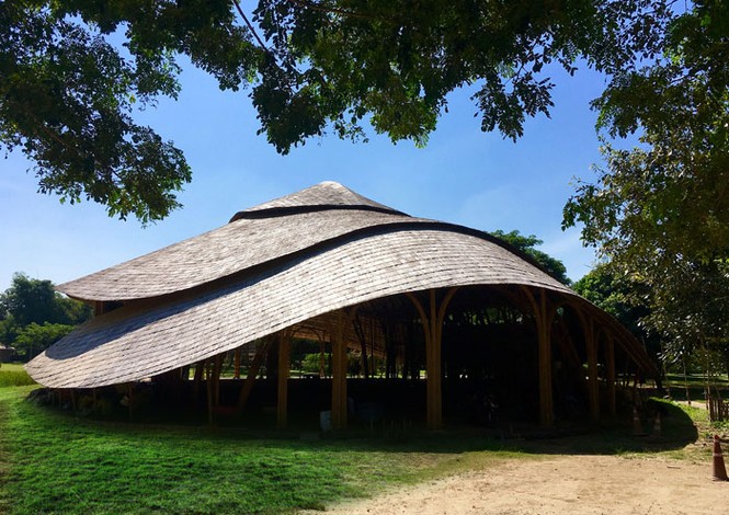 Đẹp mê hồn tổ hợp trường học quốc tế làm bằng tre - ảnh 2