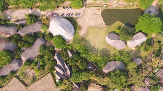 Đẹp mê hồn tổ hợp trường học quốc tế làm bằng tre - ảnh 3