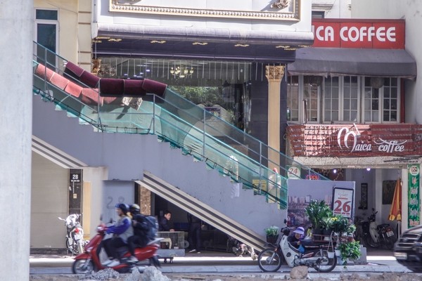 Cát Linh – Hà Đông: Từ nhà mặt tiền đến chịu cảnh “nấp xó” - ảnh 1