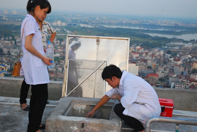 Kiểm tra toàn bộ các bể nước sinh hoạt khu chung cư trong năm 2018 - ảnh 1