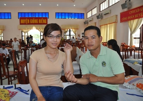 Nhiều tấm gương đẹp ở ngày hội hiến máu Kiên Giang - ảnh 4