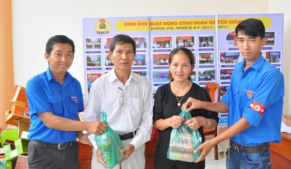 Nhiều tấm gương đẹp ở ngày hội hiến máu Kiên Giang - ảnh 1