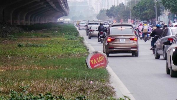 Đề xuất xén dải phân cách đường vành đai 3 để giảm ùn tắc giao thông - ảnh 1