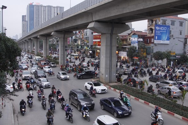 Những cửa ngõ Thủ đô dễ ùn tắc trong những ngày đầu nghỉ Tết - ảnh 4
