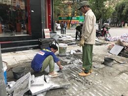 Chọn cận Tết, Hà Nội công bố kết luận thanh tra lát đá vỉa hè - ảnh 1
