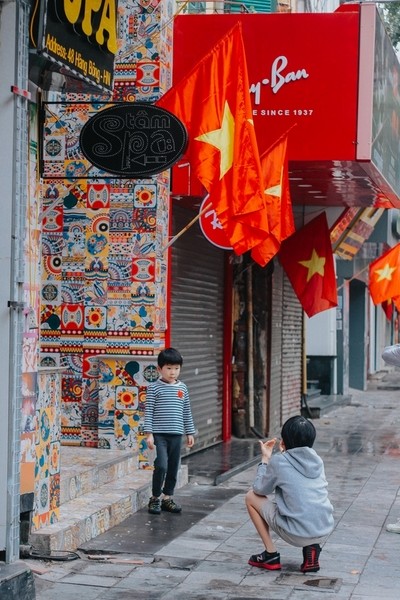 Khoảnh khắc bình yên sáng mùng 1 ở Hà Nội - ảnh 5