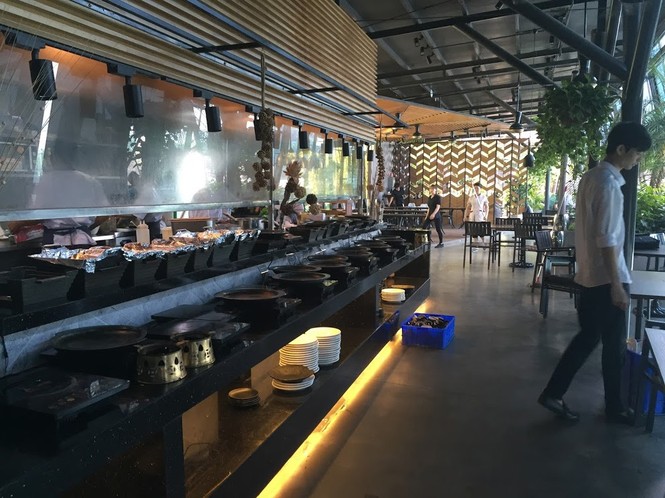 Chưa được cho phép, nhà hàng Bay Buffet hoạt động rầm rộ trên Hồ Tây - ảnh 3