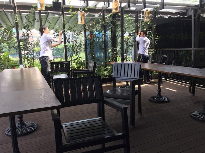Chưa được cho phép, nhà hàng Bay Buffet hoạt động rầm rộ trên Hồ Tây - ảnh 6