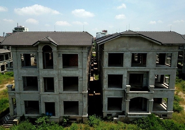 Làng biệt thự triệu USD bỏ hoang trên đất vàng Hồ Tây - ảnh 4