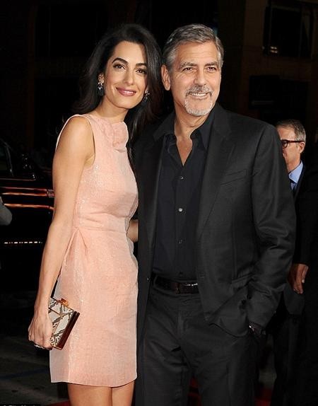 Bà xã tài tử George Clooney 'vứt xó' nhẫn kim cương 7 carat - ảnh 2