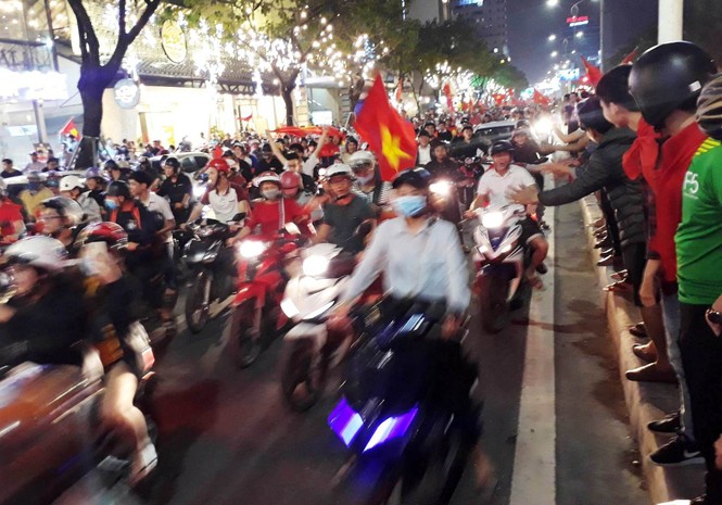 Thưởng U23 Việt Nam 1 tỷ đồng, Đà Nẵng không dùng ngân sách nhà nước - ảnh 1