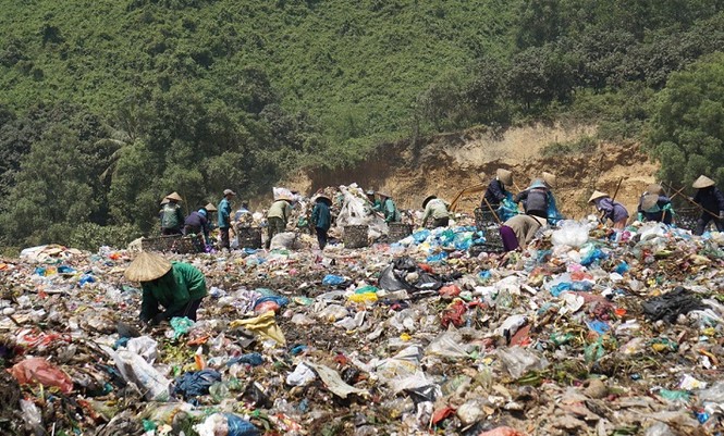 Sau xử phạt tiền tỷ, Công ty Môi trường đô thị 'thay máu' lãnh đạo - ảnh 1