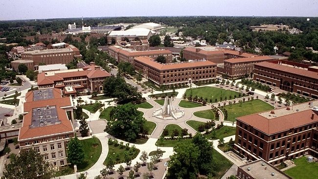 Nổ súng tại trường đại học Mỹ, 1 người chết - ảnh 1