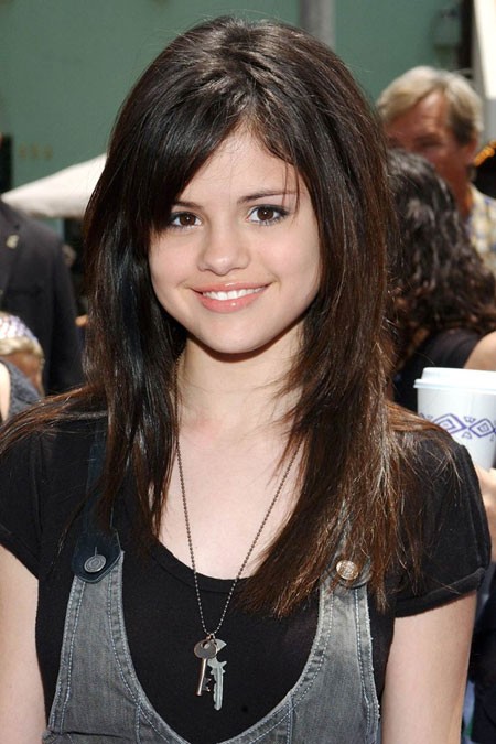 Nhan sắc Selena Gomez đằm thắm theo thời gian - ảnh 1