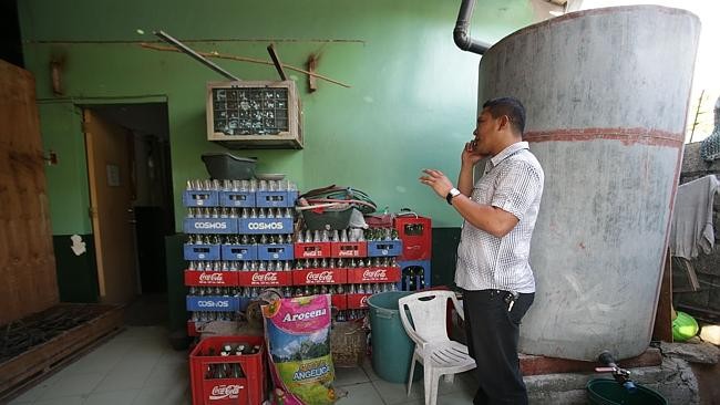 Thuê phòng trường học, điều khiển mạng lưới khiêu dâm trẻ em - ảnh 1