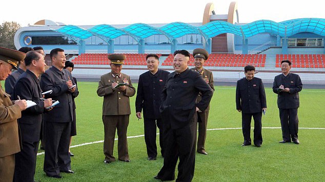 Ông Kim Jong Un thăm Trại hè Quốc tế Triều Tiên - ảnh 1