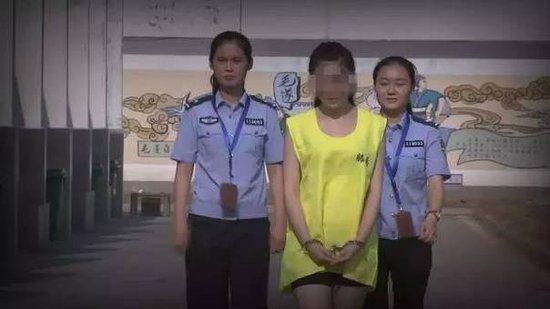 Người mẫu bán dâm '3 đêm, 2 tỷ đồng' là… đàn ông - ảnh 2