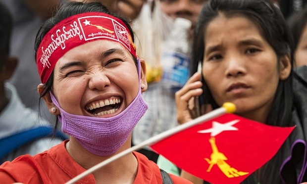 Đảng đối lập Myanmar ăn mừng chiến thắng bầu cử - ảnh 2
