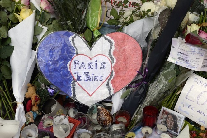 Tổng thống Mỹ tới hiện trường khủng bố Paris - ảnh 12