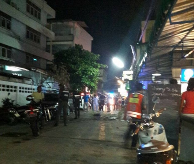 Hiện trường vụ đánh bom kinh hoàng ở Thái Lan - ảnh 10