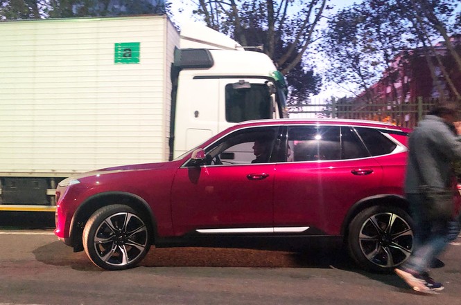 Nóng: 2 chiếc xe VinFast đã cập bến sân khấu lớn Paris Motorshow 2018 - ảnh 3