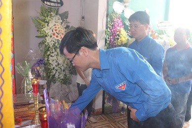 Truy tặng