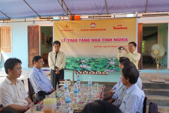 Tặng 11 nhà tình nghĩa tại đất 'lửa' Quế Sơn - ảnh 3