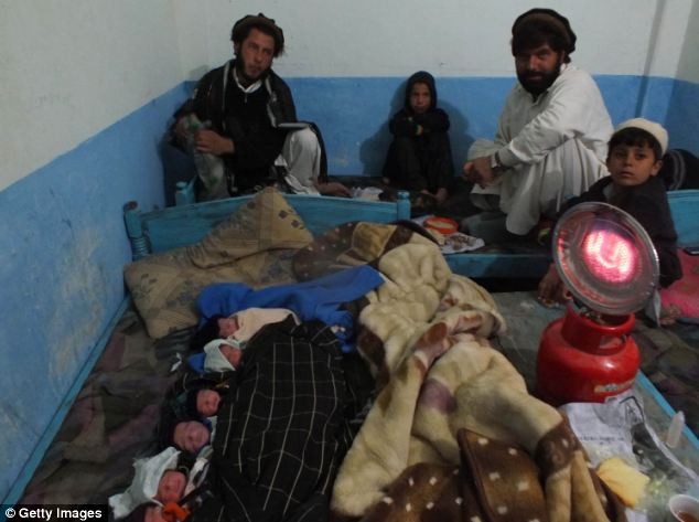 Ca sinh 6 kì diệu ở Pakistan - ảnh 2