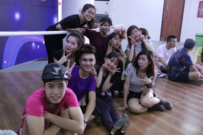 Thí sinh Sao Mai Điểm Hẹn vất vả luyện tập cho liveshow 3 - ảnh 2
