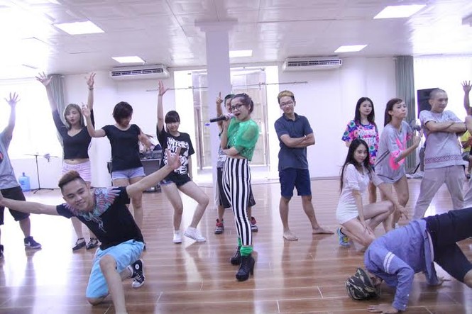 Thí sinh Sao Mai Điểm Hẹn vất vả luyện tập cho liveshow 3 - ảnh 6