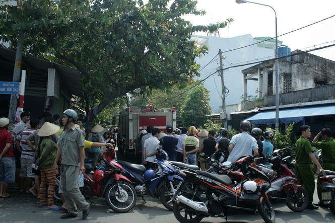 Người đàn ông tử vong trong căn nhà cháy rừng rực - ảnh 3