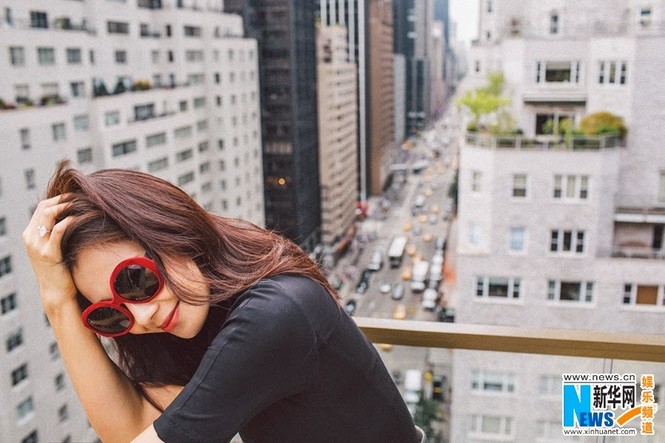 Lưu Đào đẹp hút hồn trên đường phố New York - ảnh 11