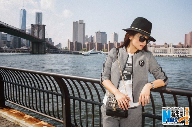 Lưu Đào đẹp hút hồn trên đường phố New York - ảnh 10