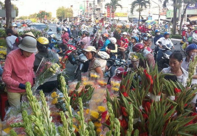 Dưa hấu “giá sốc 10.000 đồng/kg” chiều 29 Tết - ảnh 3
