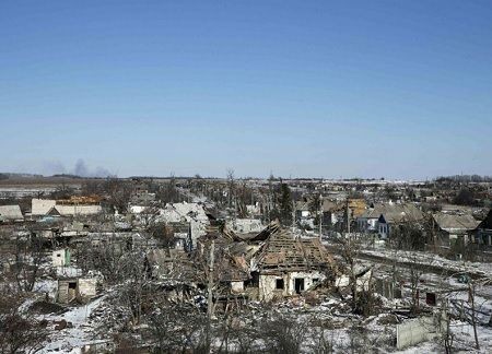Thị trấn Đông Ukraine hoàng tàn sau cuộc binh đao - ảnh 1